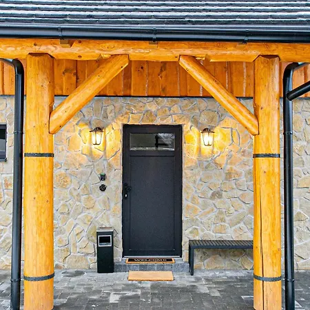 Pod Strazovom Шале